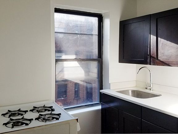4th image of 374 S 5th St APT 31