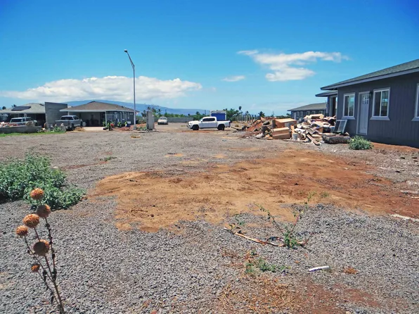 332 Aulike St, Lahaina, HI 96761