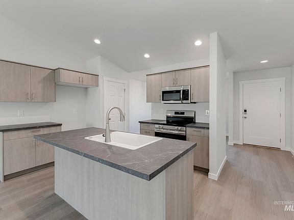 4th image of 9203 W White Jasmine Ct