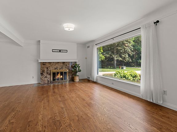 4th image of 1080 Frankel Ln