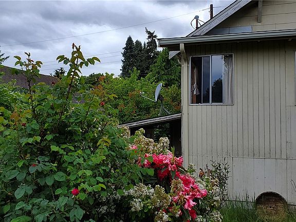 5th image of 7350A 22nd Ave NW