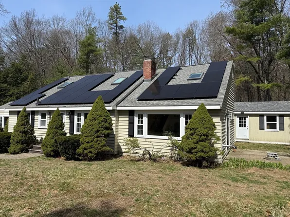 94 Boxford St, North Andover, MA 01845