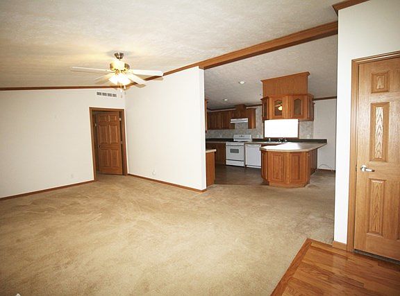 3rd image of 6341 Pebblebrook Ln