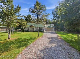 17176 Magnolia Cove Dr, Pass Christian, MS 39571