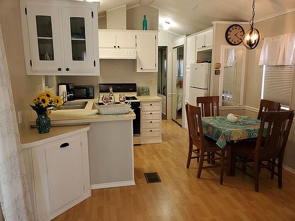 5th image of 116 Chariot Ln