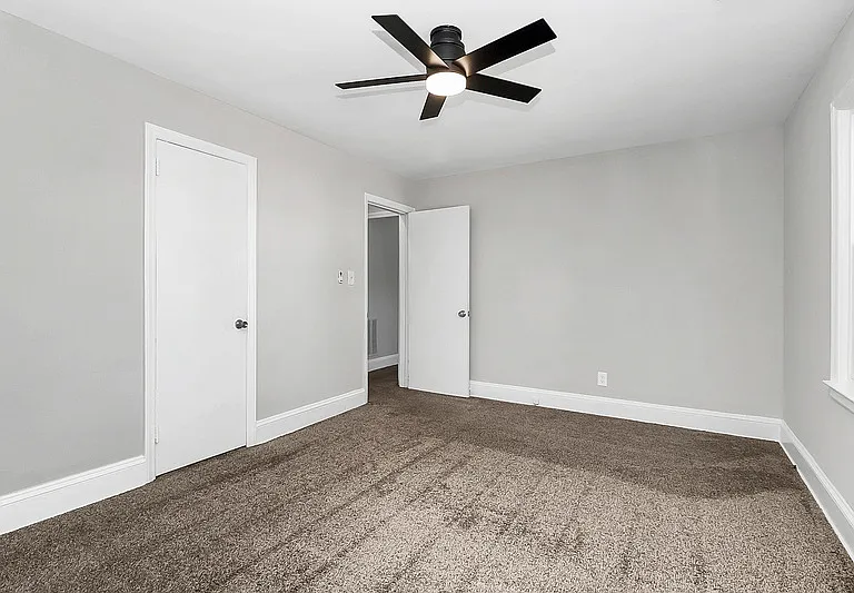 3503 Meredith Ave — Photo 11