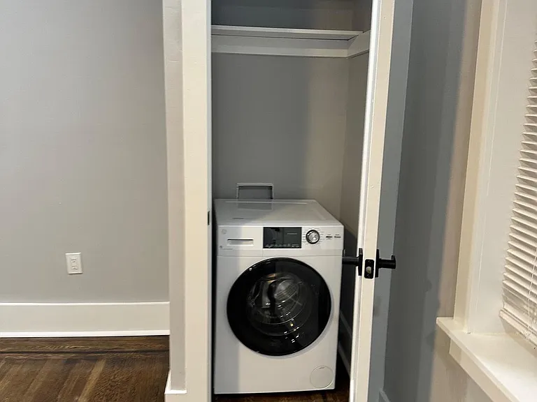 200-15 W Sedgwick St #102 — Photo 19