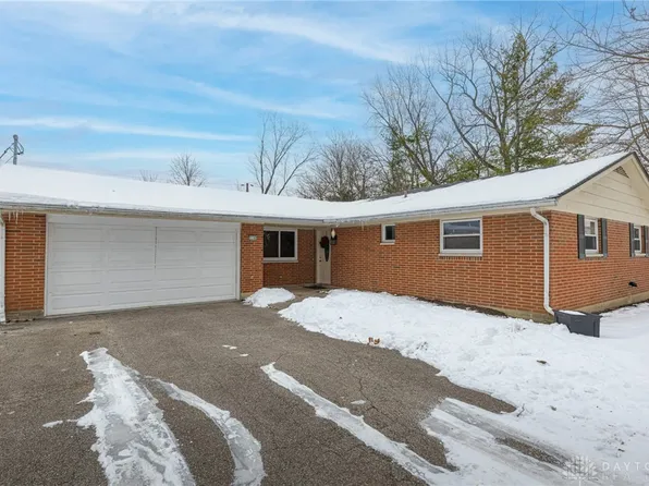 3146 Patsie Dr, Dayton, OH 45434