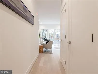 1415 Oak St NW #202 — Photo 8