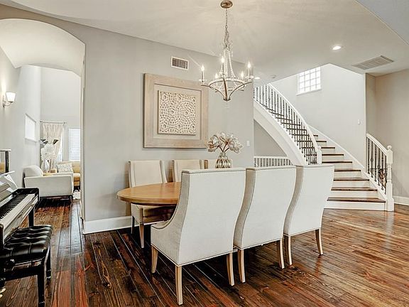 5th image of 5361 Fairdale Ln