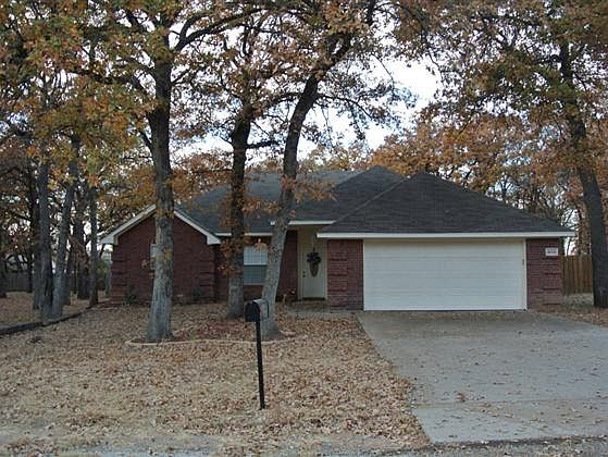 1st image of 4614 Lyndi Ln
