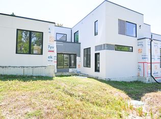 1778 Central St, Pickering, ON L1Y1B4