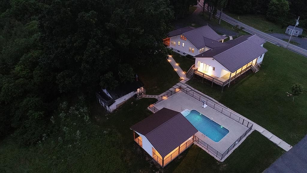 219 Beaver Dam Rd, Hillsville, VA 24343 Zillow