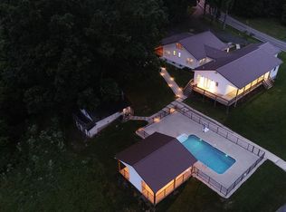219 Beaver Dam Rd, Hillsville, VA 24343