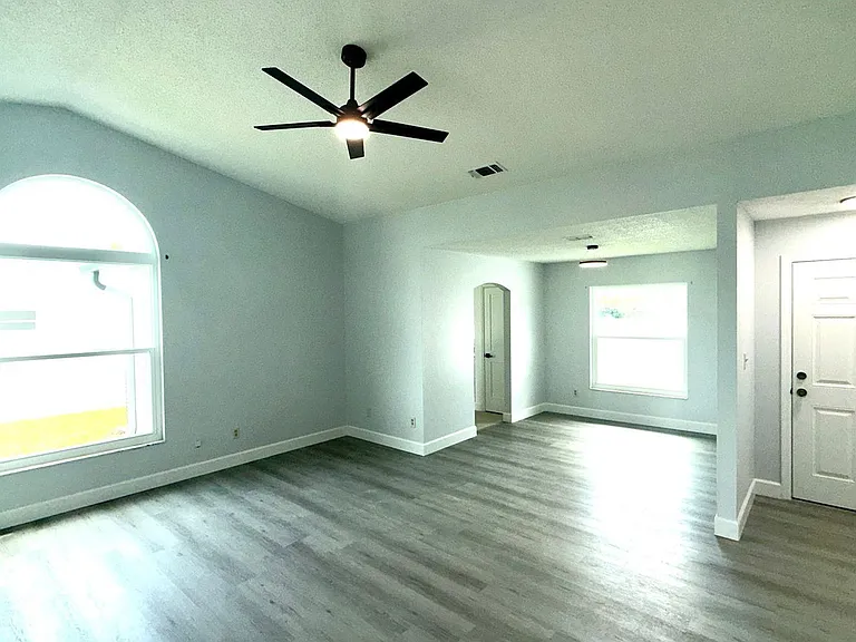 5390 Warrior Ln — Photo 4