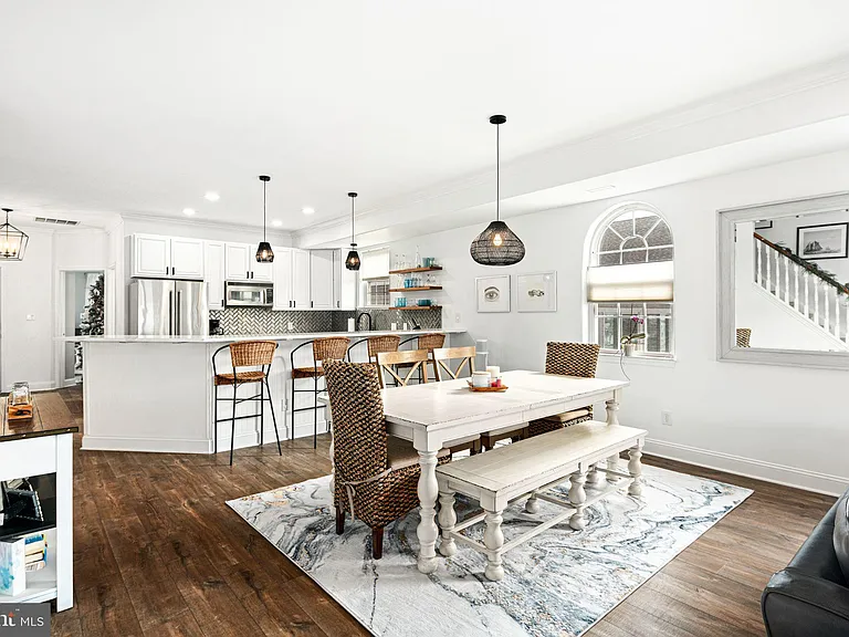 536 W Montgomery Ave — Photo 18