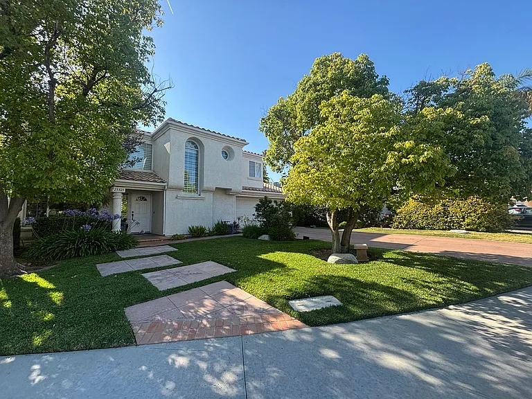 25321 Bowie Ct — Photo 2
