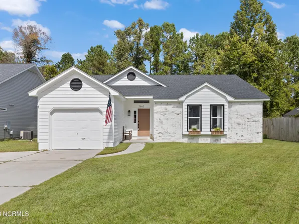 2662 Idlebrook Circle, Midway Park, NC 28544