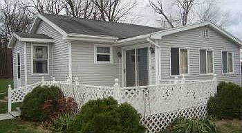 2nd image of 1376 Grand River Dr SE