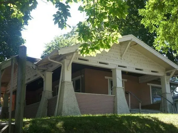 2500 Pleasant St, Des Moines, IA 50312