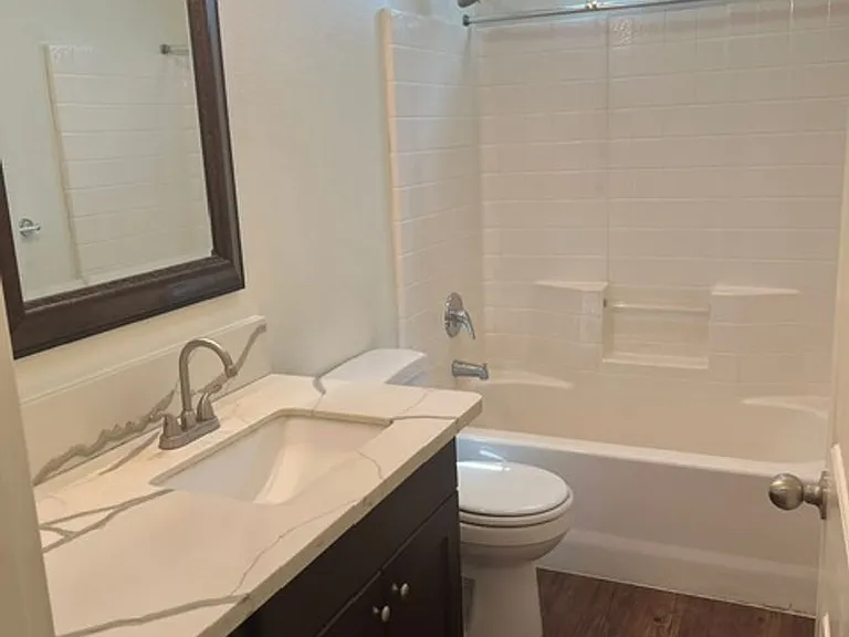947 Timothy Ave — Photo 11