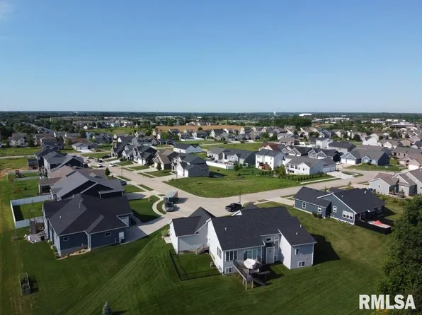 2115 E 61st St, Davenport, IA 52807