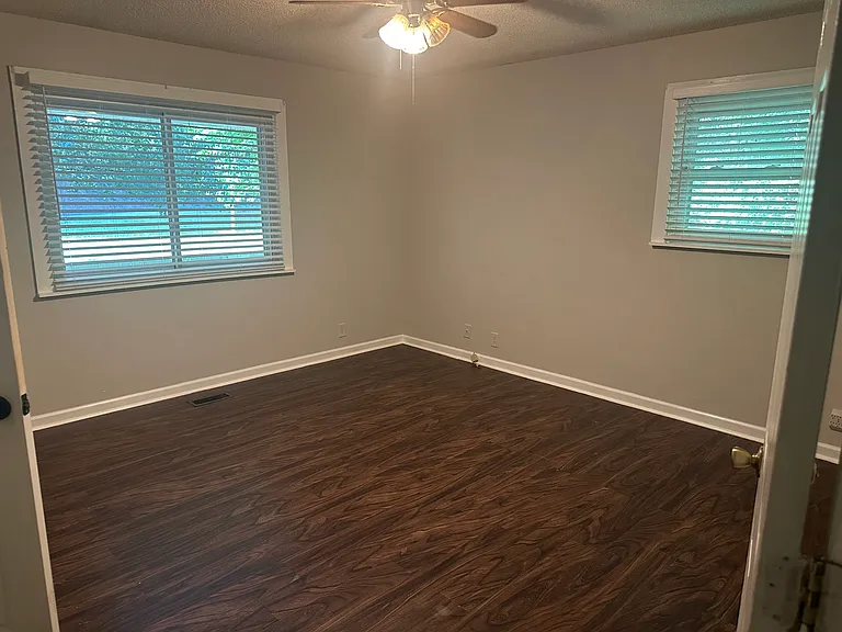 1500 Miller Rd SE — Photo 24