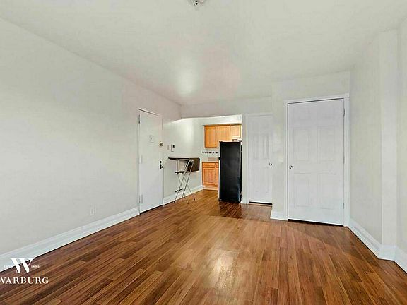 2nd image of 112 W 121st St APT 1