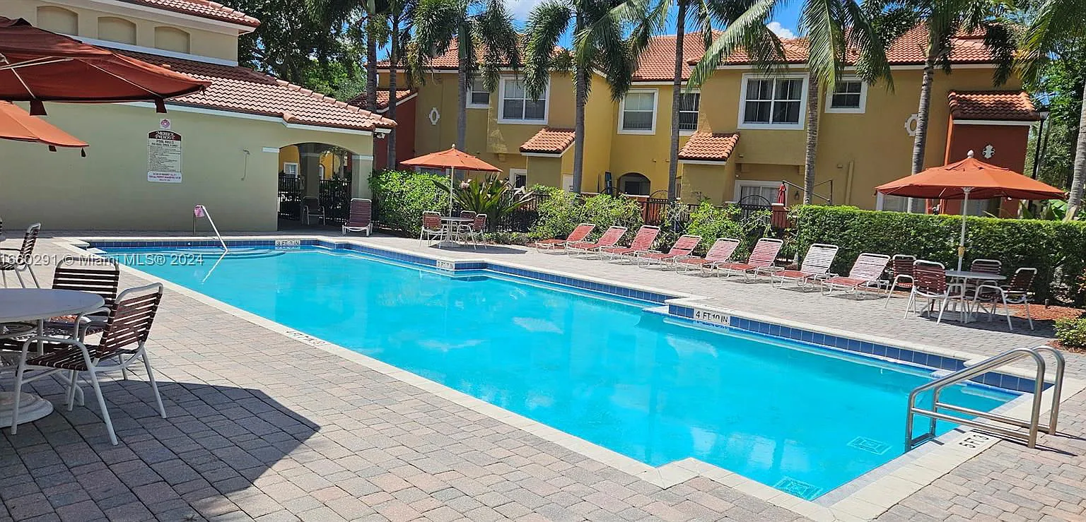 3 bed, 2.5 bath, $2,900 — Photo 2