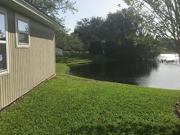 3rd image of 4551 Blue Stream Ln N