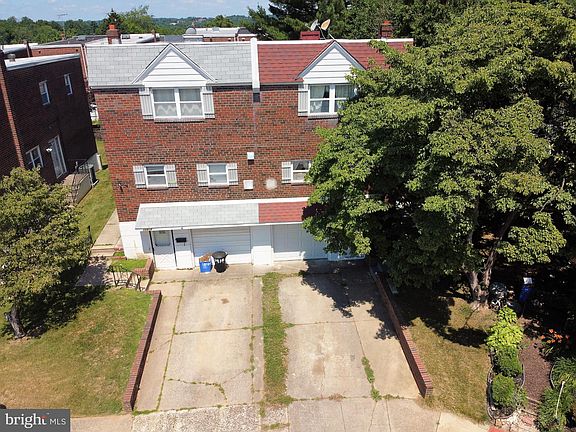 2nd image of 10916 Nandina Ln