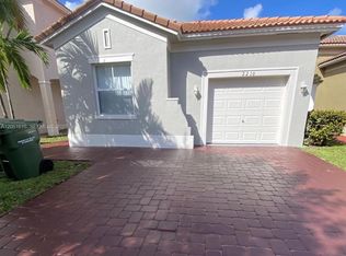 2210 NE 37th Rd, Homestead, FL 33033