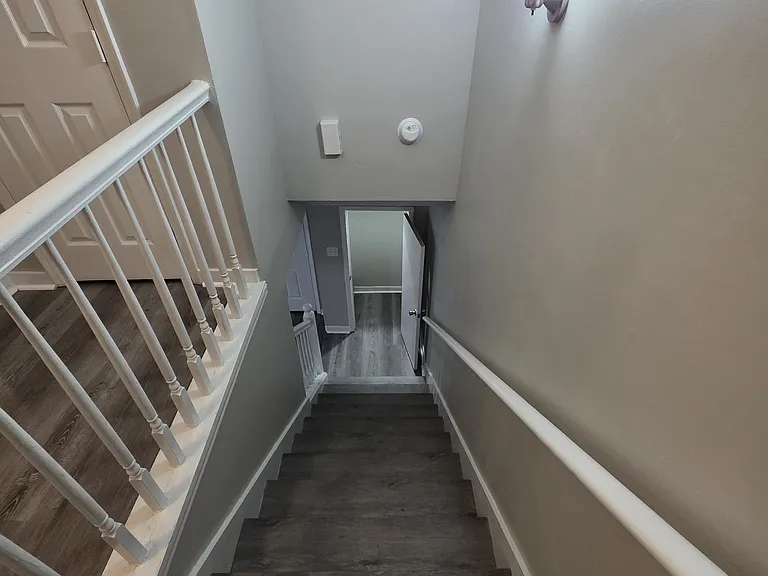 910B Glastonbury Cir — Photo 11