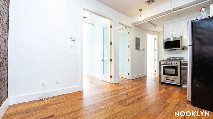 Rented by Nooklyn NYC LLC | media 32
