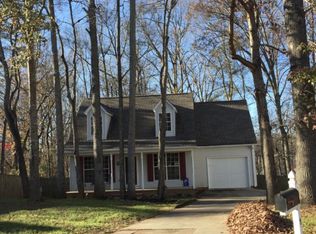 7 Lone Pine Ct, Simpsonville, SC 29680