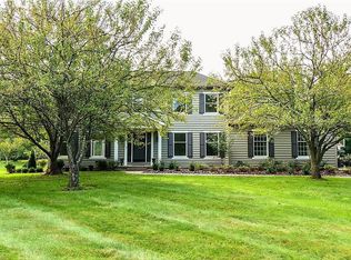 49 Old Farm Rd, Granville, OH 43023