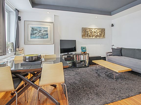 2nd image of 4 E 30th St APT 1A