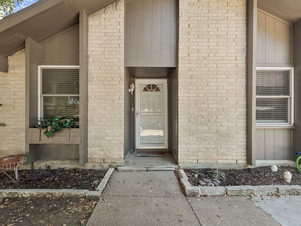 1st image of 608 Hillcrest St