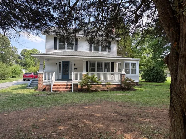 318 Harpersville Rd, Newport News, VA 23601