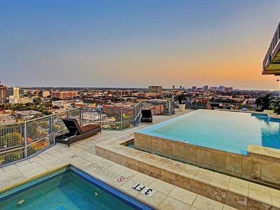 2000 Bagby St APT 5439, Houston, TX, 77002