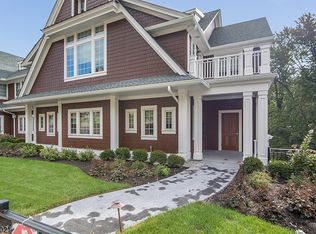 32 Mount Kemble Ave #2, Morristown, NJ 07960