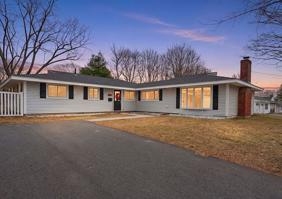 1st image of 11 Pontiac Rd