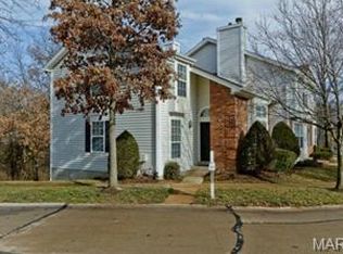 825 Hanna Rd, Ballwin, MO 63021