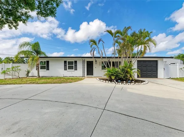 3808 Cape Vista Dr, Bradenton, FL 34209