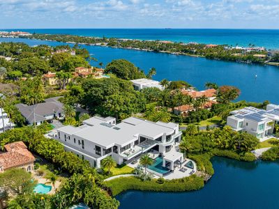 110 Churchill Way, Manalapan, FL, 33462