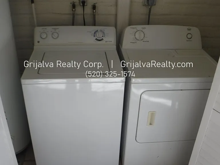 3946 N Stone Ave — Photo 11