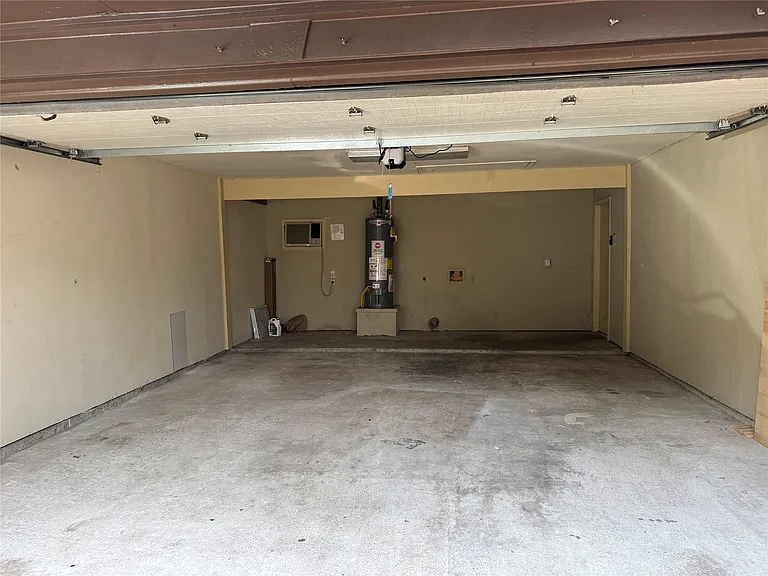 10014 Sand Pass Ln — Photo 18