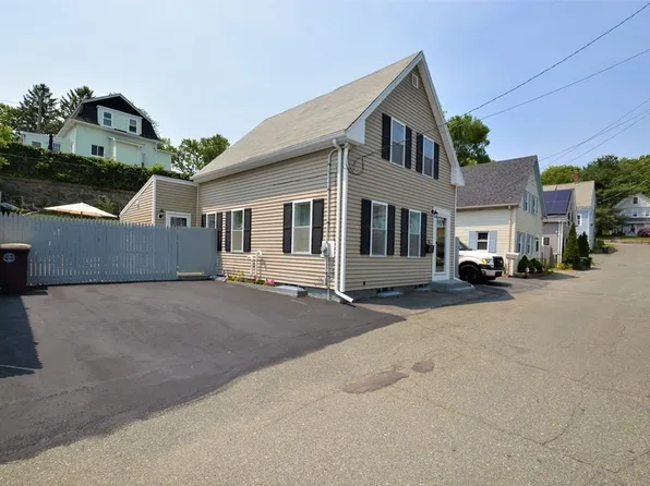 15 Shawmut Ave, Weymouth, MA 02189