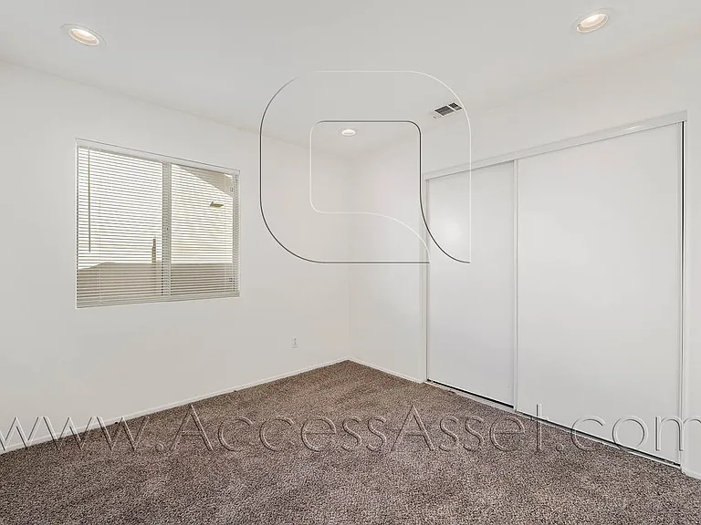 35847 Gerard Dou St — Photo 17