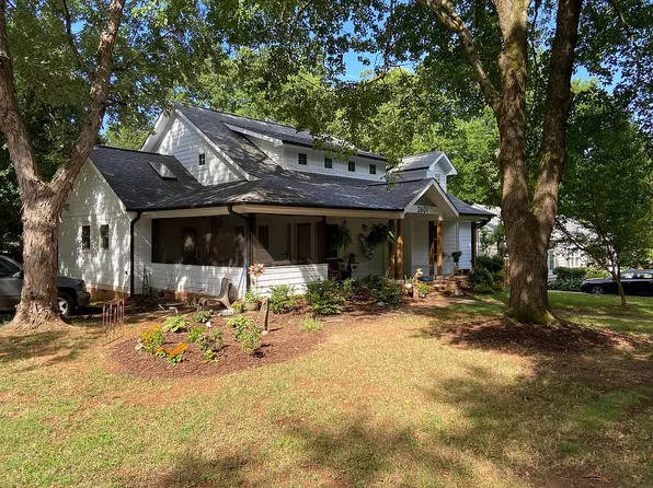2601 Idlewood Cres, Charlotte, NC 28209